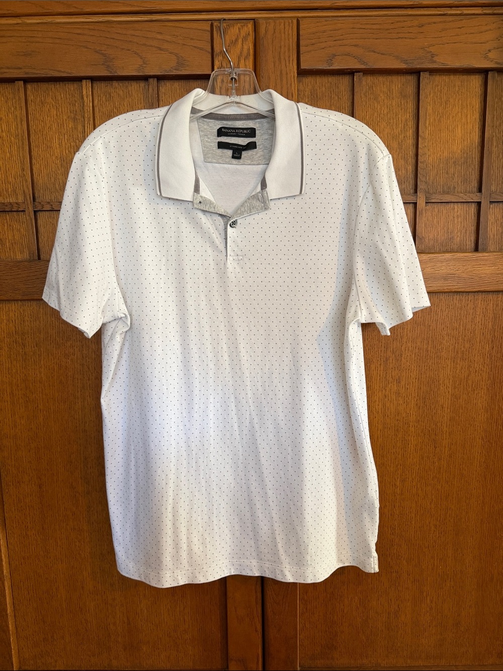Men’s Banana Republic White Polo Microdots